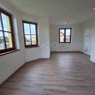 Prodej rodinného domu 102 m² Postřižín, Pod Vinicí