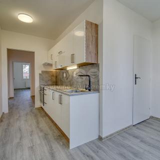 Prodej bytu 3+1 76 m² Kralovice, Liliová