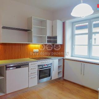 Pronájem bytu 2+1 49 m² Karlovy Vary, U Trati