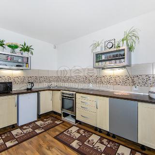 Pronájem bytu 3+kk 90 m² Klatovy, K Čínovu