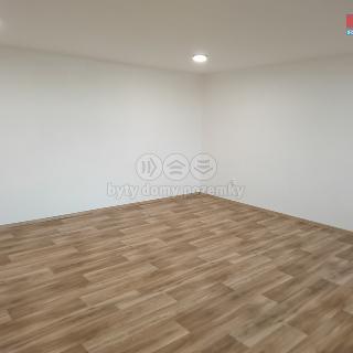 Pronájem bytu 2+kk 61 m² Ostrava, Komerční