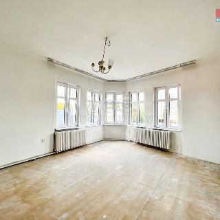 Pronájem bytu 3+1 95 m² Litvínov, náměstí Míru