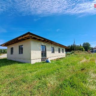 Prodej rodinného domu 989 m² Podolí I