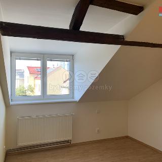 Pronájem bytu 2+kk 50 m² Olomouc, Hodolanská