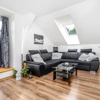 Prodej bytu 3+kk 69 m² Náchod, Anglická