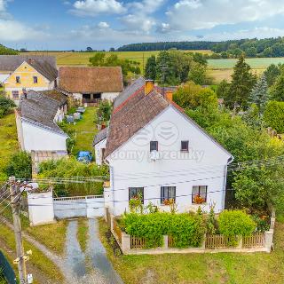 Prodej zemědělské usedlosti 139 m² Líšťany