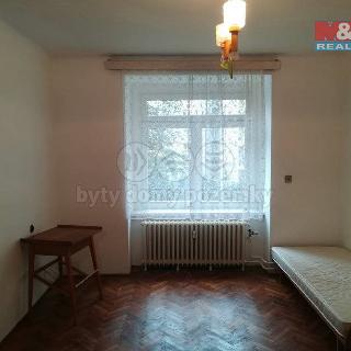 Pronájem bytu 1+1 36 m² Praha, Karpatská