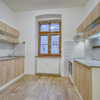 Pronájem bytu 2+kk 43 m² Plzeň, Havlíčkova