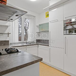 Prodej bytu 1+kk, garsoniery 40 m² Praha