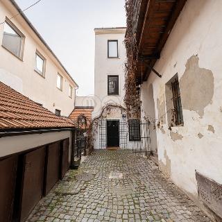 Prodej rodinného domu 85 m² Znojmo, Horní náměstí