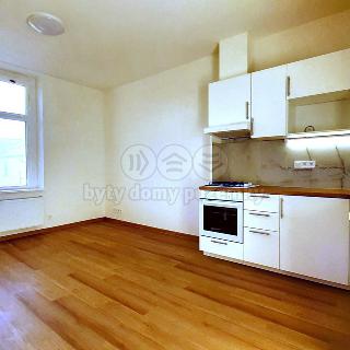 Pronájem bytu 2+kk 53 m² Praha, Moskevská