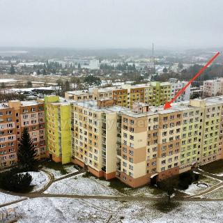 Prodej bytu 4+1 90 m² Jindřichův Hradec, sídliště Vajgar