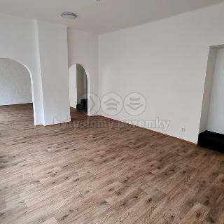 Pronájem obchodu 93 m² Kladno, Gorkého