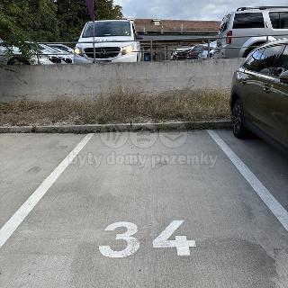 Pronájem garáže 11 m² Pardubice, Rokycanova