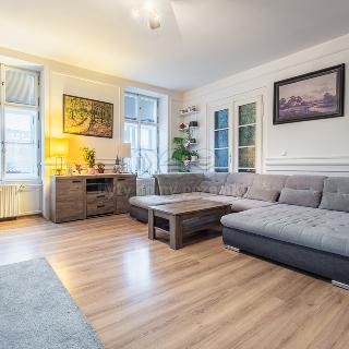 Prodej bytu 2+1 73 m² Praha, Karlínské náměstí