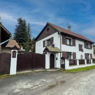 Prodej rodinného domu 164 m² Zásmuky