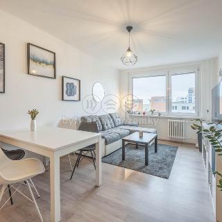 Prodej bytu 2+kk 45 m² Praha, Veronské nám.