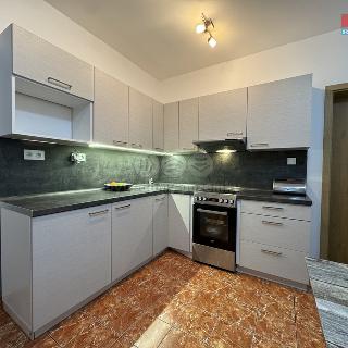 Pronájem bytu 3+1 83 m² Liberec, Nádvorní