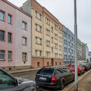 Prodej bytu 3+1 70 m² Mladá Boleslav, Laurinova