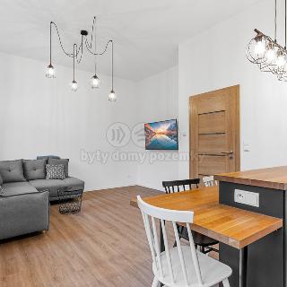 Prodej bytu 3+kk 70 m² Černý Důl