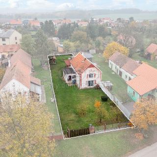 Prodej rodinného domu 150 m² Přehýšov