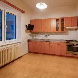 Prodej bytu 3+1 85 m² Praha, Čimická