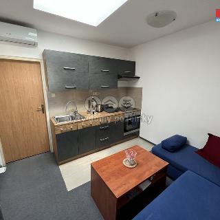 Pronájem bytu 2+kk 33 m² Brušperk, náměstí J. A. Komenského