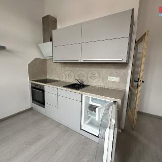 Pronájem bytu 1+kk a garsoniéry 22 m² Horní Jiřetín, Gen. Svobody