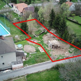 Prodej stavební parcely 708 m² Řetová