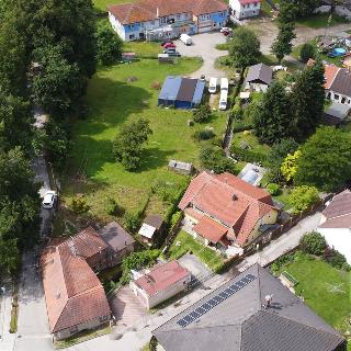 Prodej stavební parcely 1 057 m² Rudolfov, Lesní