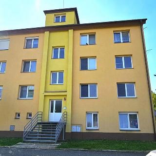 Prodej bytu 4+1 75 m² Vráž