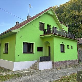 Pronájem bytu 4+1 140 m² Strání, Ořechová