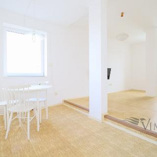 Pronájem bytu 2+1 50 m² Třeboň, Svobody