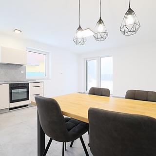 Pronájem bytu 3+kk 81 m&sup2; Horní Planá