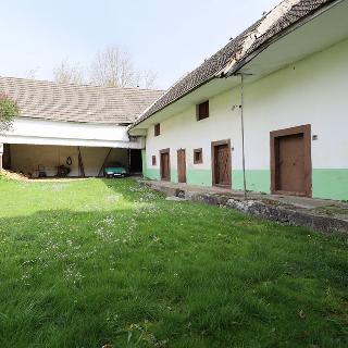 Prodej rodinného domu 745 m² Blažejov