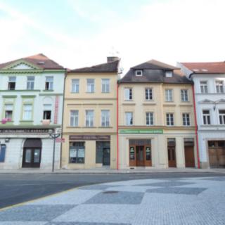 Pronájem bytu 1+kk a garsoniéry 29 m² Hradec Králové, Velké náměstí