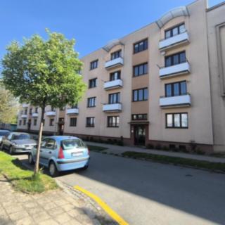 Pronájem bytu 3+1 63 m² Hradec Králové, Sládkova