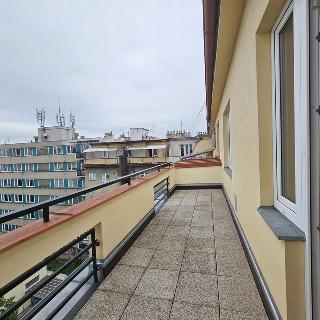 Pronájem bytu 2+kk 35 m² Praha, Kloboučnická