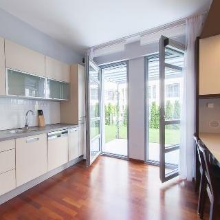 Pronájem bytu 3+kk 73 m² Praha