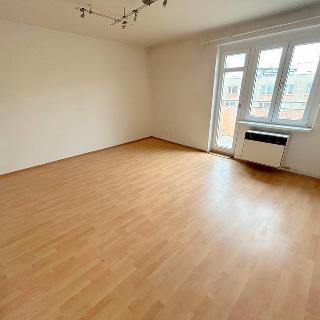 Pronájem bytu 2+kk 53 m² Praha, Kloboučnická