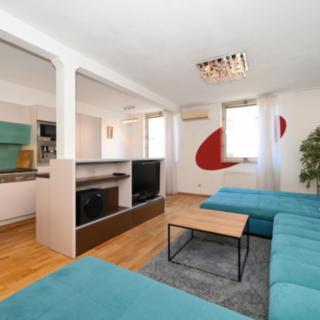 Pronájem bytu 5+1 a více 186 m² Praha Vinohrady, Balbínova
