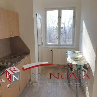 Pronájem bytu 2+1 53 m² Orlová, Slezská