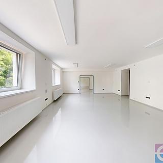 Pronájem kanceláře 350 m&sup2; Jablonec nad Nisou