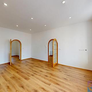 Pronájem bytu 2+1 80 m&sup2; Jablonec nad Nisou