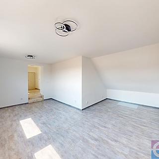 Pronájem bytu 1+1 37 m&sup2; Jenišovice
