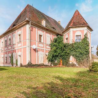 Prodej historického objektu 700 m² Ježovy, 