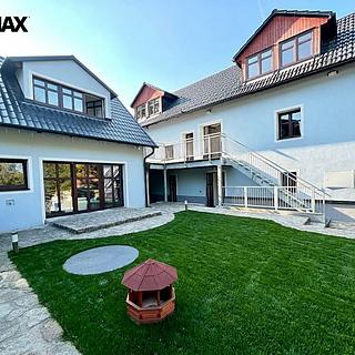 Prodej rodinného domu 232 m&sup2; Hromnice