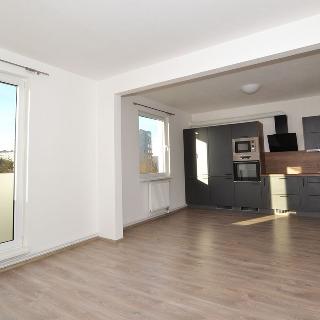 Pronájem bytu 1+kk, garsoniery 37 m² Praha