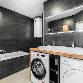 Pronájem bytu 4+kk 80 m² Vochov