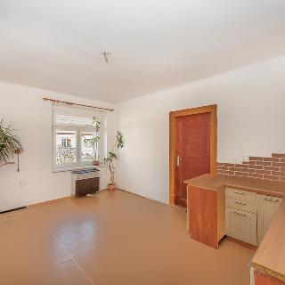 Prodej bytu 2+kk 43 m² Plzeň, Masarykova